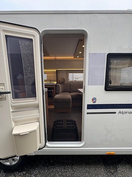 Adria Alpina 583 LP **SE PRIS** **SOM NY** **ALDE** 11 of 30