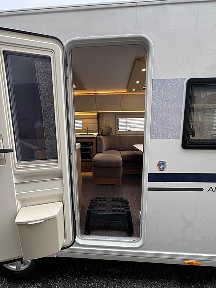 Adria Alpina 583 LP **SE PRIS** **SOM NY** **ALDE** 10 of 30