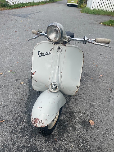 Vespa Douglas Bristol 5 of 15