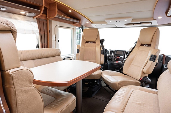 Carthago CHIC C-LINE XL 5,8Q 3l / 177hk I Hydr. bein I Aircon I Automat 5 of 30