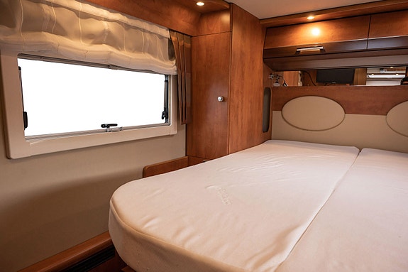 Carthago CHIC C-LINE XL 5,8Q 3l / 177hk I Hydr. bein I Aircon I Automat 20 of 30