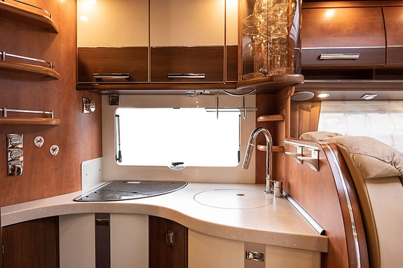 Carthago CHIC C-LINE XL 5,8Q 3l / 177hk I Hydr. bein I Aircon I Automat 11 of 30