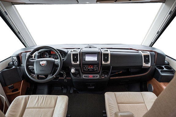 Carthago CHIC C-LINE XL 5,8Q 3l / 177hk I Hydr. bein I Aircon I Automat 29 of 30