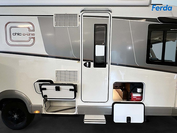 Carthago Chic C-Line I 5.0 QB - Reiseklar luksus på Mercedes 15 of 19