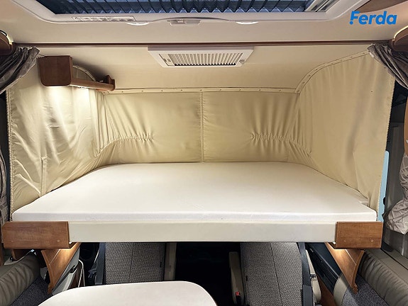 Carthago Chic C-Line I 5.0 QB - Reiseklar luksus på Mercedes 13 of 19