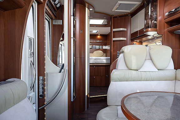 Carthago Chic E-line I51 QB Aut. I Støttebein I Aircondition 8 of 30