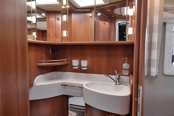 Carthago Chic E-line I51 QB Aut. I Støttebein I Aircondition 15 of 30