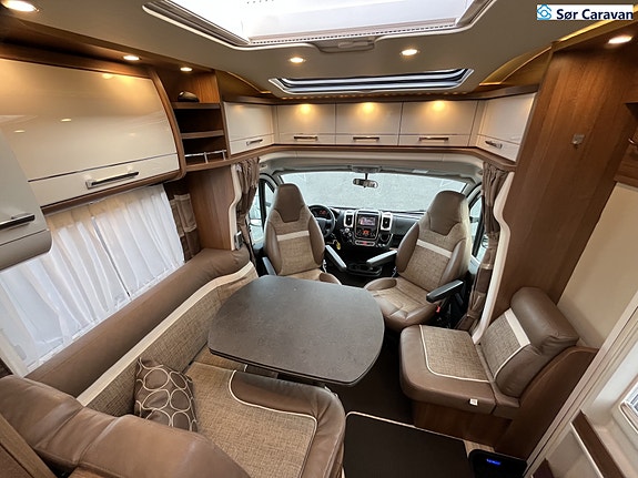 Carthago C-Tourer T 143 LE 13 of 30