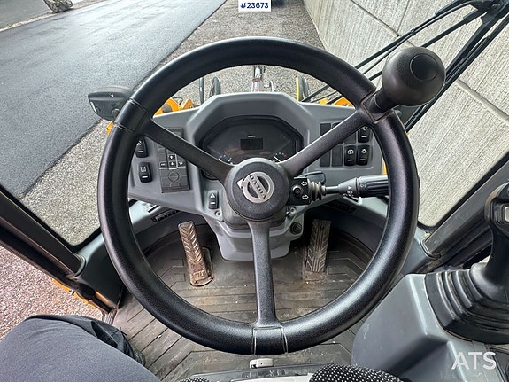 Volvo  L30GS Hjullaster m/ skuffe, pallegaffel og skjær - 1700 timer 14 of 30