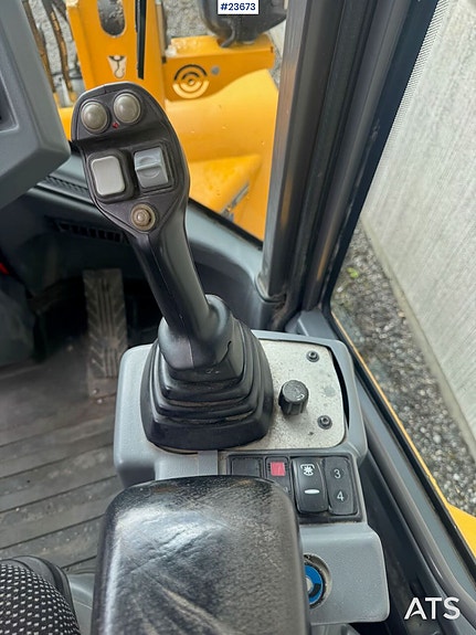 Volvo  L30GS Hjullaster m/ skuffe, pallegaffel og skjær - 1700 timer 16 of 30