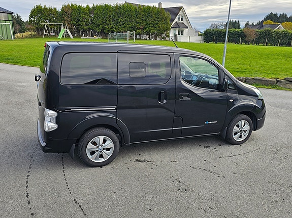 Nissan e-NV200 8 of 22