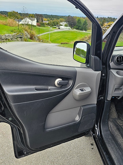 Nissan e-NV200 14 of 22