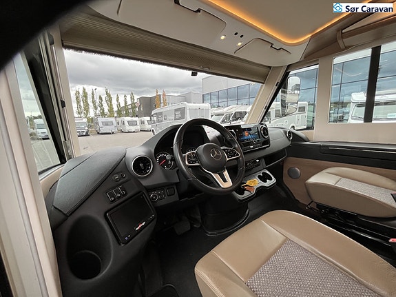 Carthago C-Tourer I 150 QB. Mercedes Benz 6 of 30