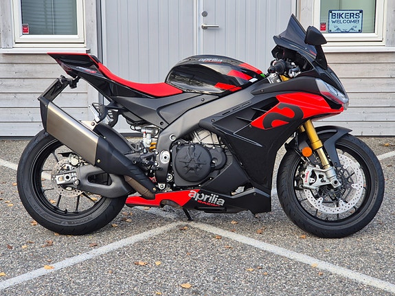 Aprilia RSV4 Factory ** NY STORSERVICE/SE DENNE ** 3 of 27