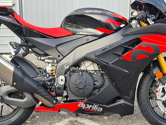 Aprilia RSV4 Factory ** NY STORSERVICE/SE DENNE ** 17 of 27