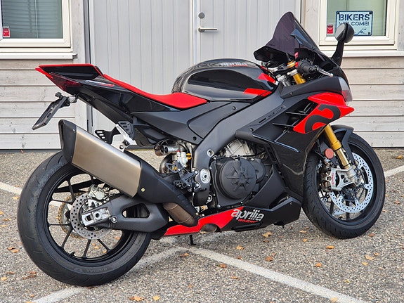 Aprilia RSV4 Factory ** NY STORSERVICE/SE DENNE ** 4 of 27