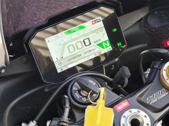 Aprilia RSV4 Factory ** NY STORSERVICE/SE DENNE ** 26 of 27