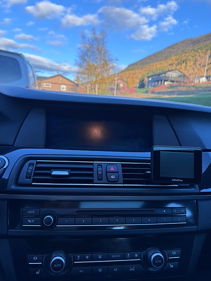 BMW 525d 6 of 9