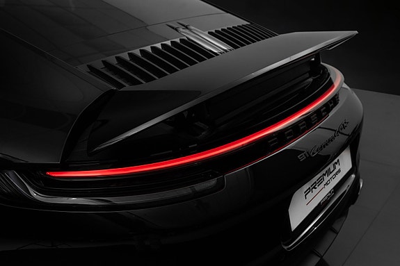 Porsche 911 Carrera 4 GTS 13 of 30