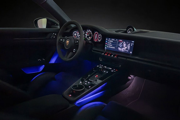 Porsche 911 Carrera 4 GTS 20 of 30