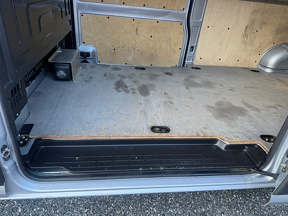 Volkswagen Crafter 35 22 of 28