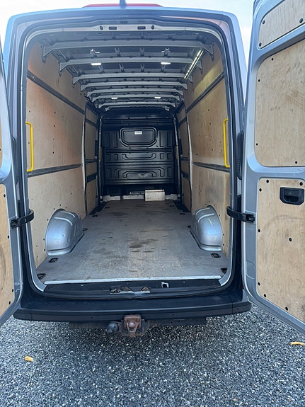 Volkswagen Crafter 35 17 of 28