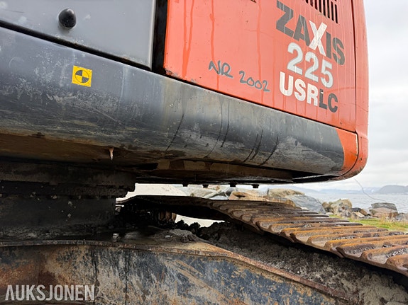 Hitachi Zx225 21 of 30