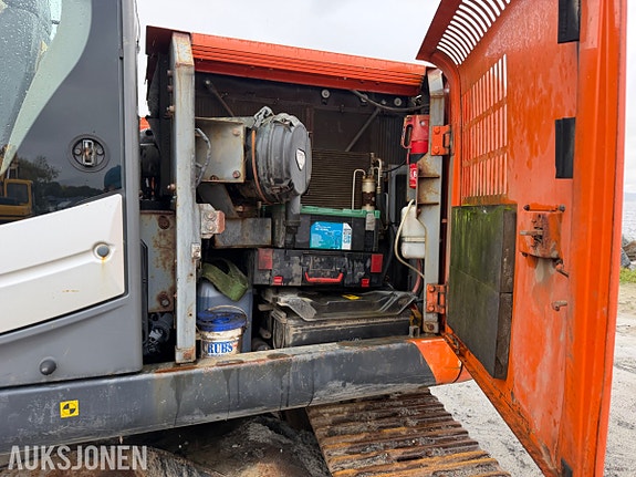 Hitachi Zx225 10 of 30