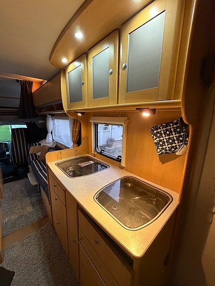 Dethleffs Advantage | 6senger | 128HK | kun 70,000 km | mye utstyr | høstpris 10 of 24