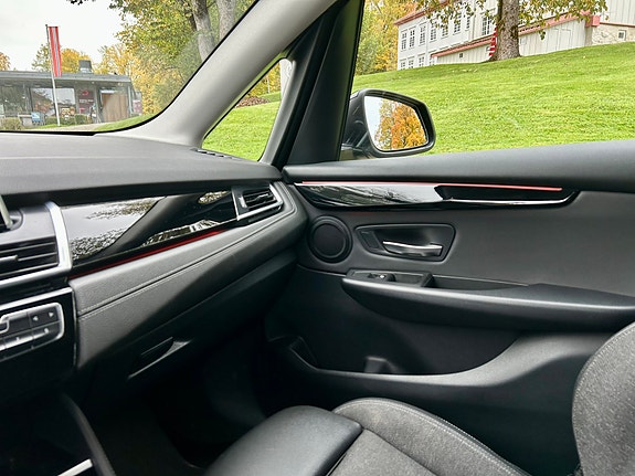 BMW 225xe 15 of 27
