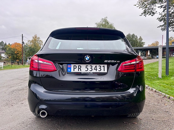 BMW 225xe 5 of 27