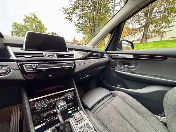 BMW 225xe 17 of 27