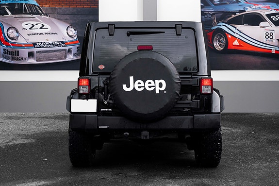 Jeep Wrangler 9 of 30