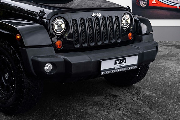 Jeep Wrangler 5 of 30