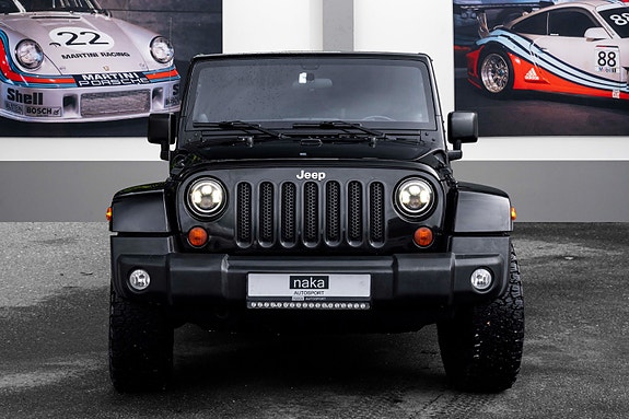 Jeep Wrangler 3 of 30