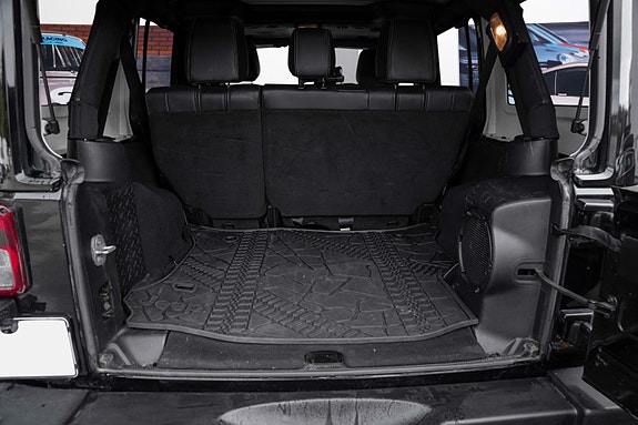 Jeep Wrangler 30 of 30