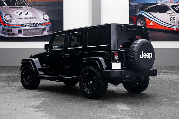 Jeep Wrangler 7 of 30