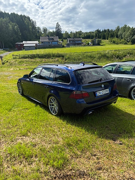 BMW 525d 6 of 13