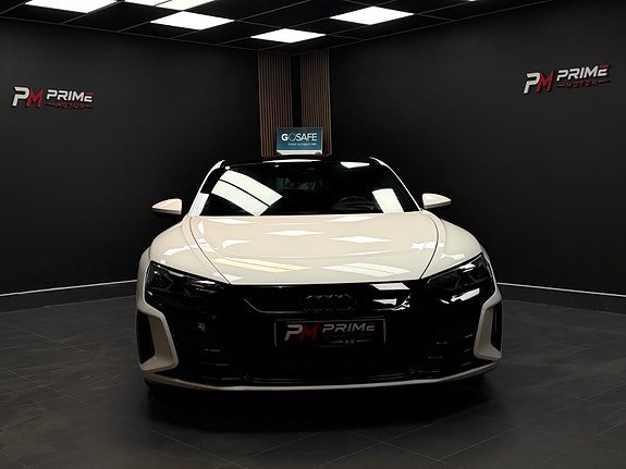 Audi e-tron GT 9 of 30