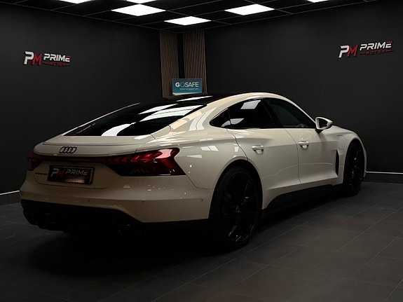 Audi e-tron GT 21 of 30