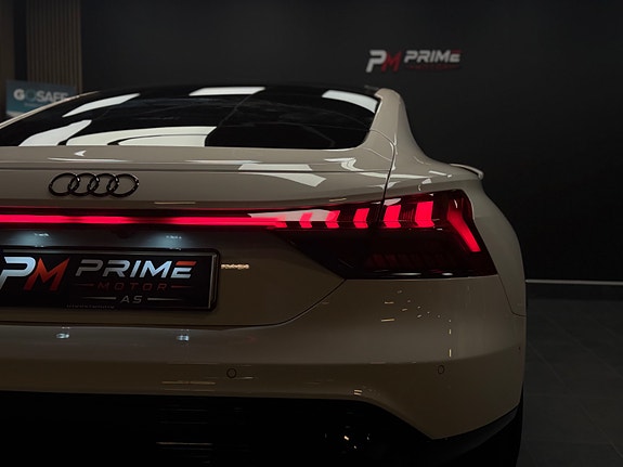 Audi e-tron GT 23 of 30