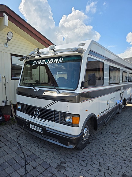 Mercedes-Benz L 613 D 2 of 6