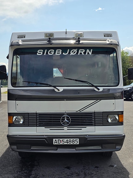 Mercedes-Benz L 613 D 5 of 6