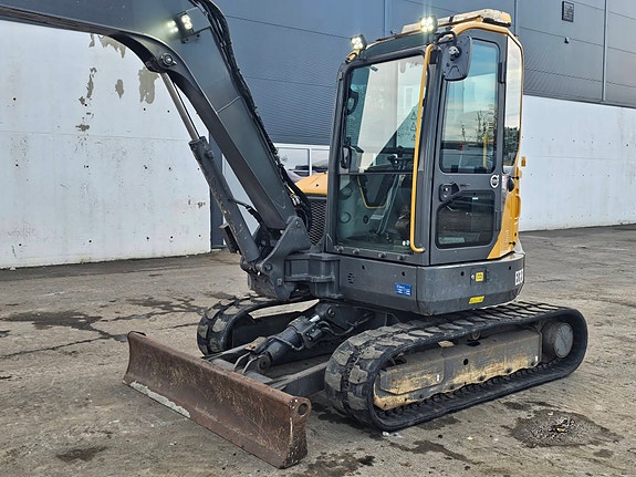 Volvo ECR58D, 2017 Mod, 4645 timer, Rototilt, S50-Freste, pusseskuff, ny sertifisering. 9 of 30