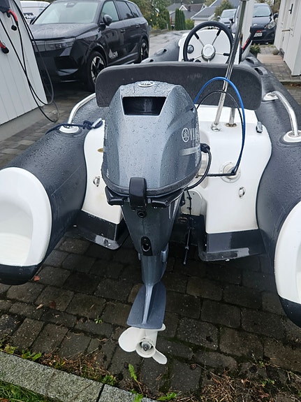 Grand 340 Deluxe med 20HK Yamaha GI BUD 4 of 7