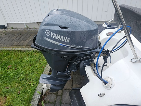 Grand 340 Deluxe med 20HK Yamaha GI BUD 3 of 7