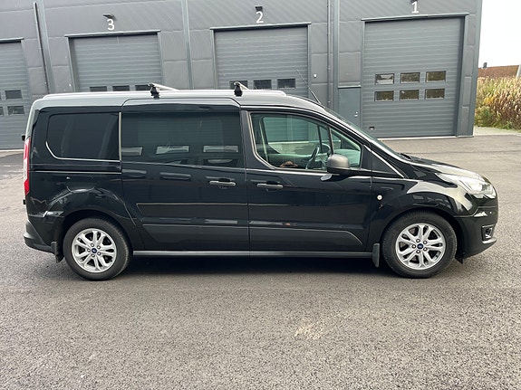 Ford Transit Connect 4 of 24