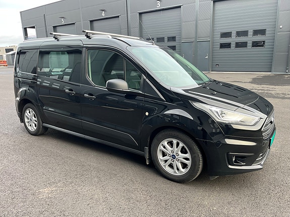 Ford Transit Connect 2 of 24