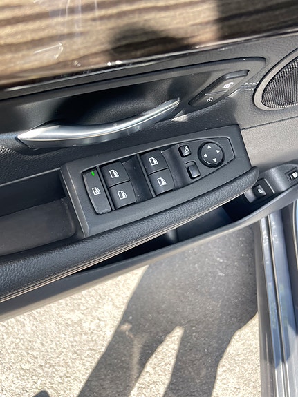 BMW 225xe 7 of 15