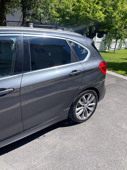 BMW 225xe 5 of 15